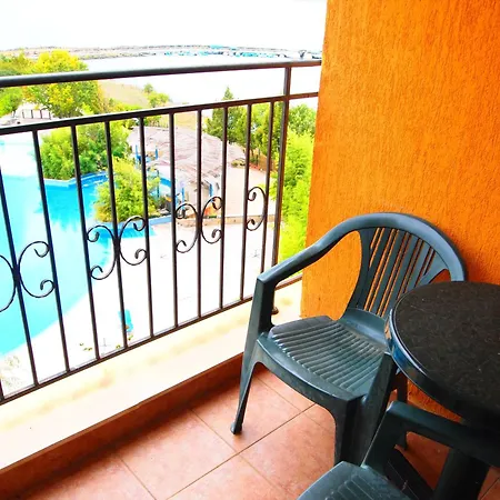 Апартамент Visit Sunny Marina